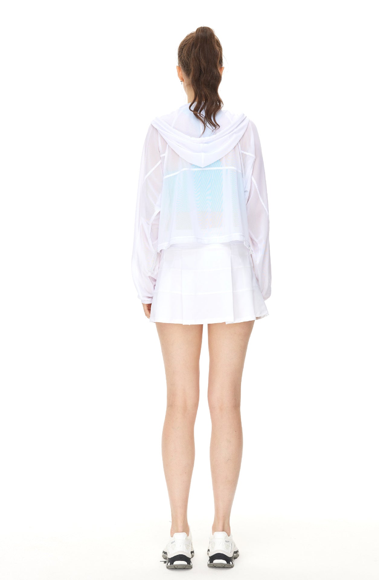 Sunscreen Jacket to Protect Against UV Rays